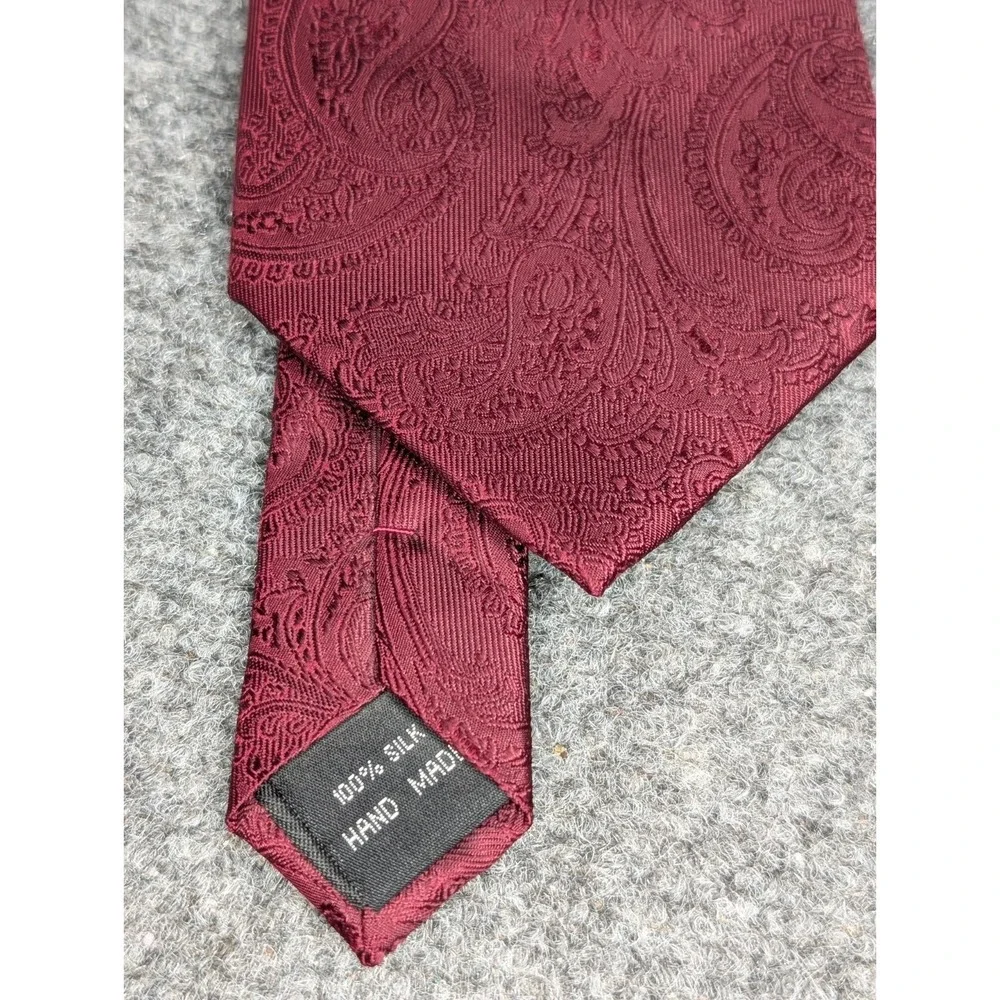 NWT Casual Male‎ Gold Series Silk Tie Burgundy Paisley Necktie Long 61